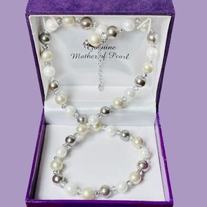 Genuine Mother of Pearl Necklace in Grey & Cream NIB